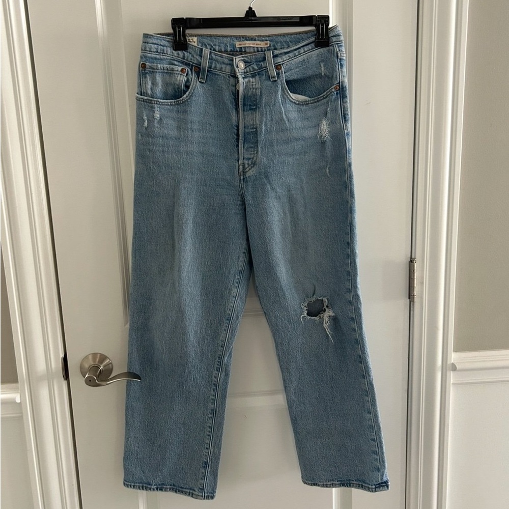 Levi's Blue Straight Jeans with High-Rise and Vintage Distressing